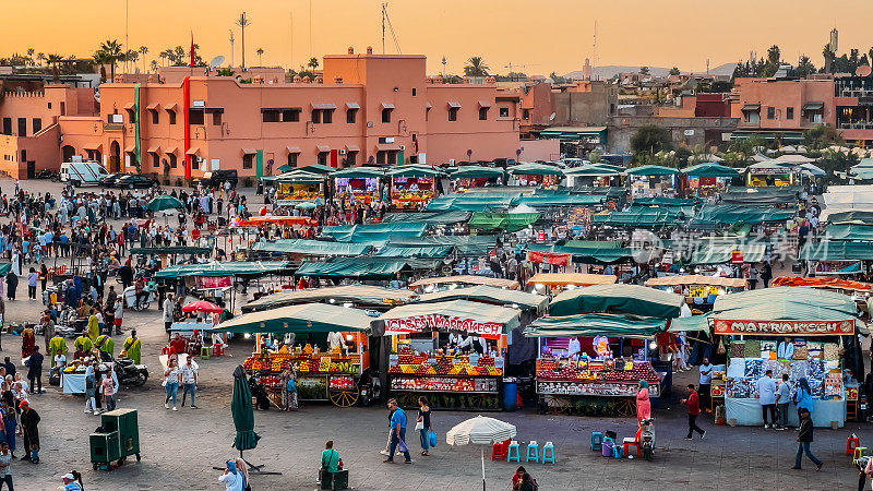 Djemaa El Fna广场，摩洛哥马拉喀什